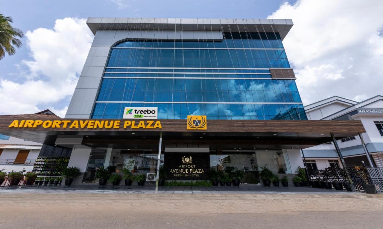 Treebo Trend Airport Avenue Plaza Cochin Airport Hotel Kochi Exterior foto
