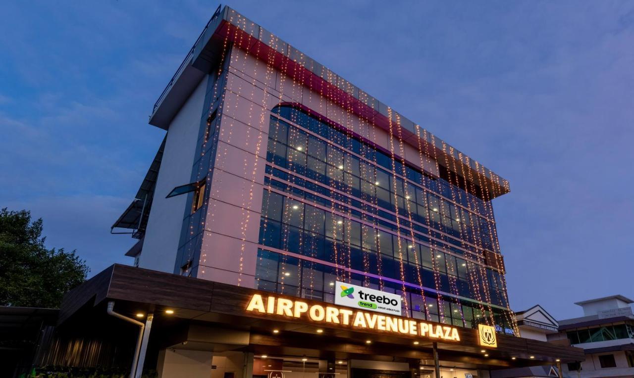 Treebo Trend Airport Avenue Plaza Cochin Airport Hotel Kochi Exterior foto